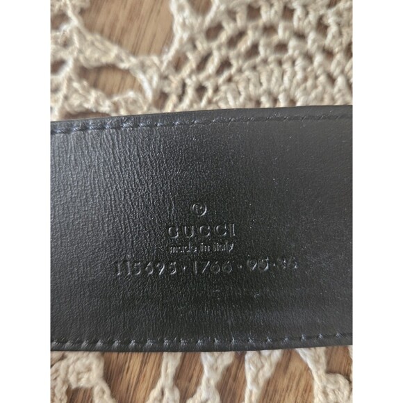 Gucci Black Leather Belt with Gold Circular Buckle - Picture 3 of 10